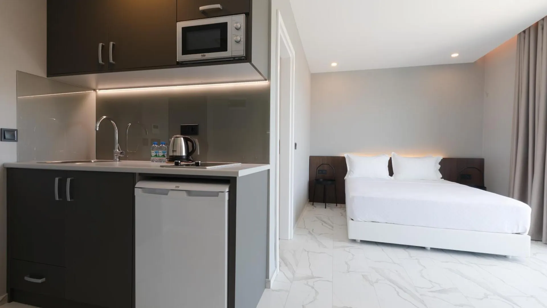 Aegean Apartments - Cesme